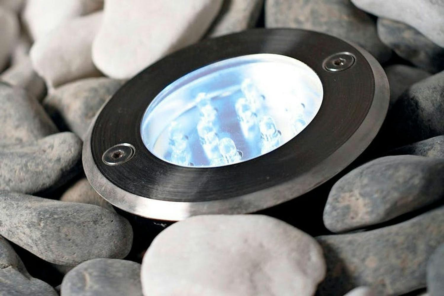 Utelamper: Andros. LED-lamper i rustfritt stål Utelamper: Andros. LED-lamper i rustfritt stål